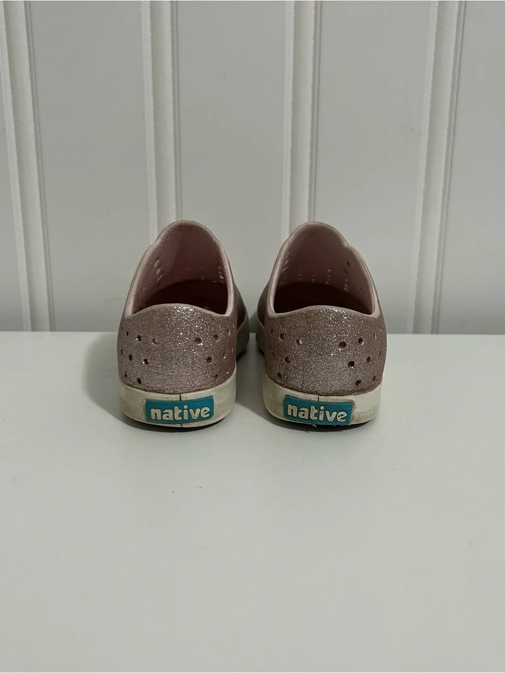Native Jefferson Kids Glitter Slip-On Sneakers - Pink